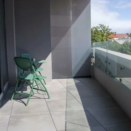 Cozy With Terrace Praha